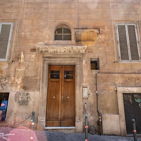Bernini Near The Trevi Fountain - 4 Bedroom *