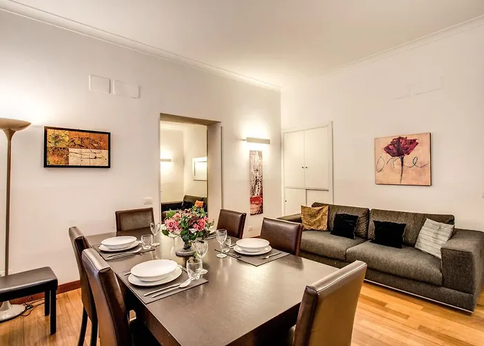 Daire Bernini Near The Trevi Fountain - 4 Bedroom *