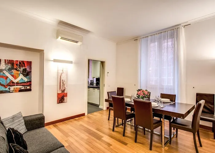 Bernini Near The Trevi Fountain - 4 Bedroom * Roma