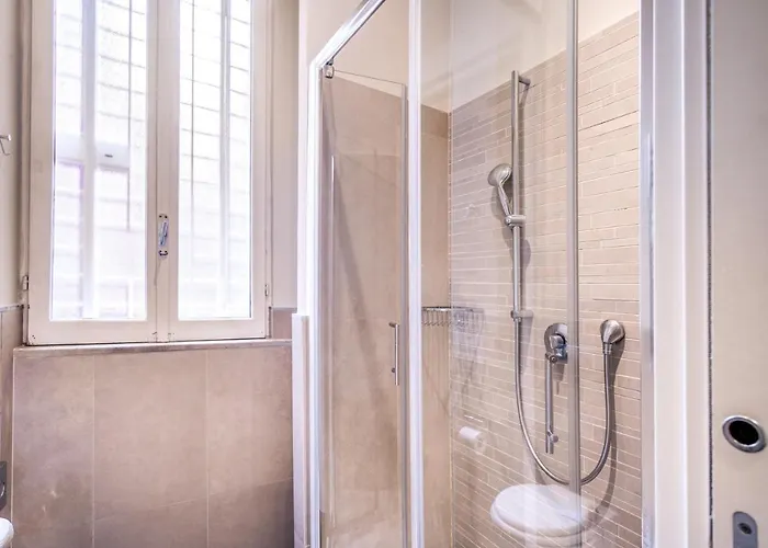 Bernini Near The Trevi Fountain - 4 Bedroom Daire *